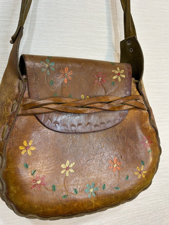 Leather boho flower purse vintage 70s