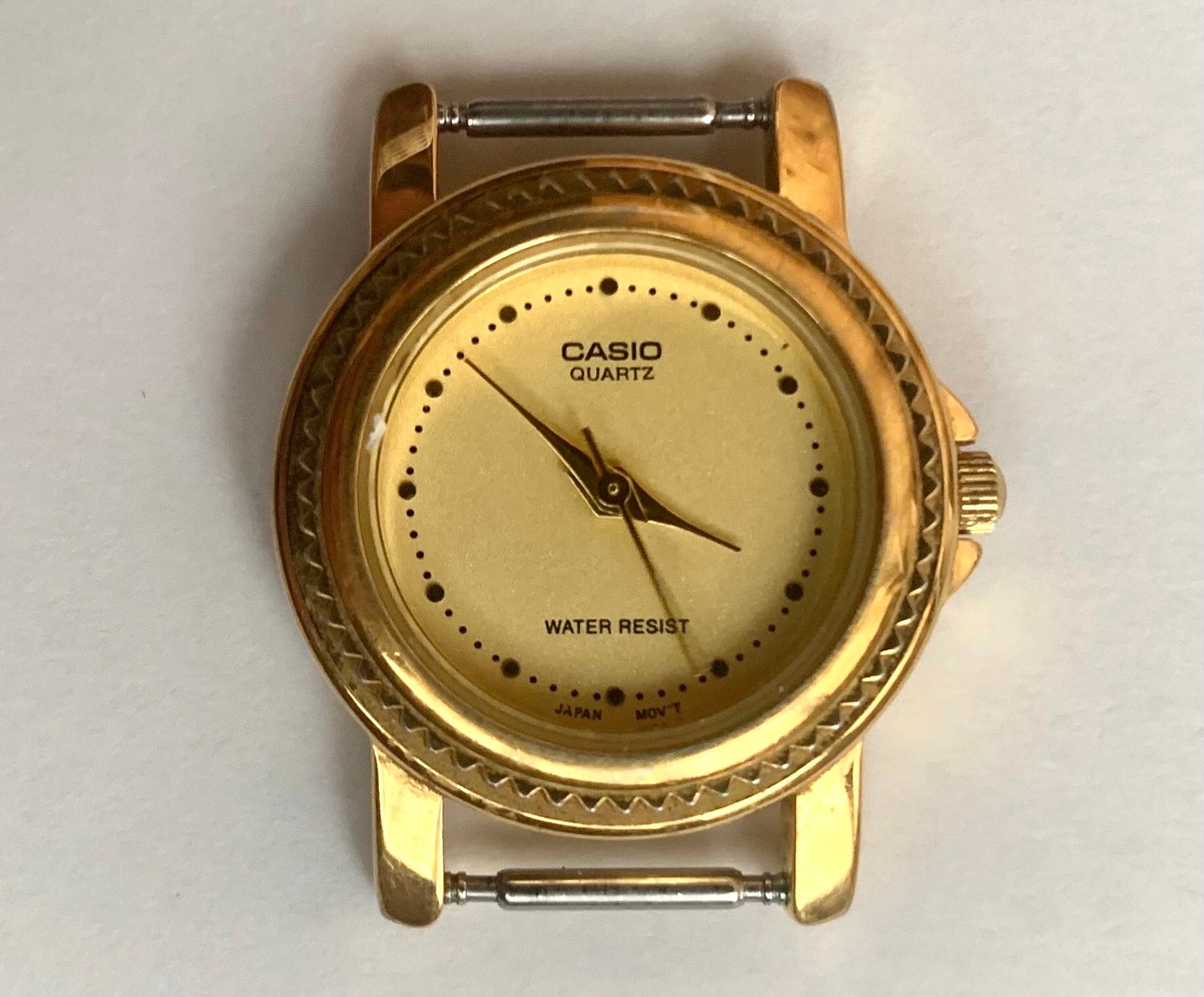 casio analogue vintage watch
