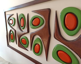 Mid-Century Modern Wood Wall Art: Green & Orange Tiki Sculpture