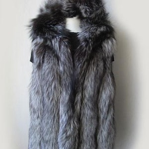 Women&#39;s New Silver Fox Fur Vest with Hood