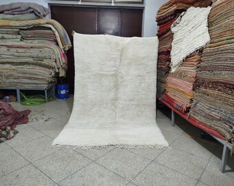 Tappeto Beni Ourain tessuto a mano: tappeto berbero marocchino color crema