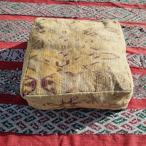 Moroccan Kilim Pouf, Floor Pouf, Vintage Moroccan Ottoman, Square Pouf, Yoga Meditation Cushion, Outdoor Kilim Pillows