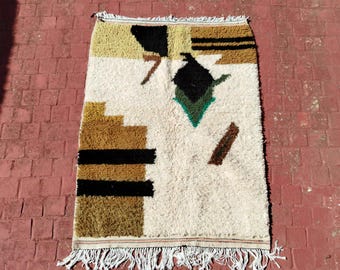 Handgemachter Marokkanischer Berber Teppich: Mehrfarbiger Boujaad Wollteppich