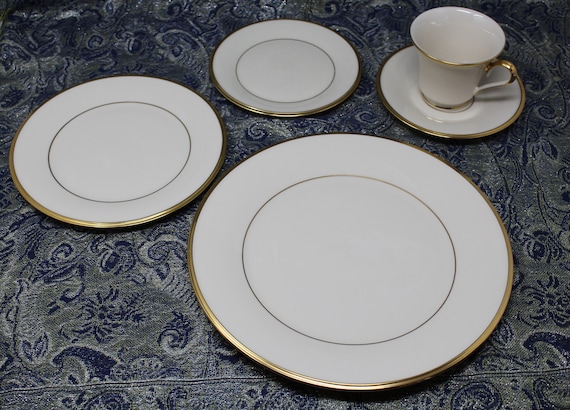 Elegant Lenox Eternal China, 4 - 5 Piece Place Settings and Open