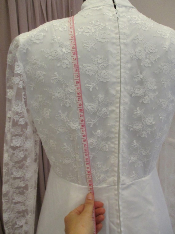 60s/70s White Wedding Dress - image 4