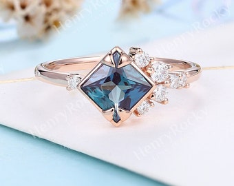 Alexandrite Engagement Ring Rose Gold Ring Vintage Princess cut Art deco Moissanite/Diamond Cluster Bridal Ring Anniversary Promise Ring