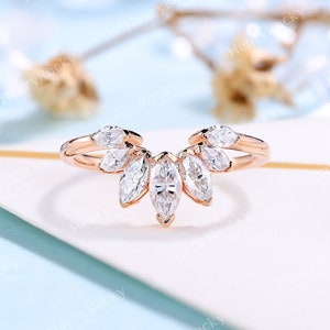 Moissaniet trouwring in marquisevorm Roségouden ring Gebogen band Diamanten ring Vintage clustertrouwring Jubileumbelofte bruidsband