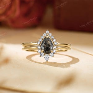 Conjunto de anéis de noivado - Conjunto de alianças com diamantes sal e pimenta, aliança curva da HENRYROCKY imagem 11