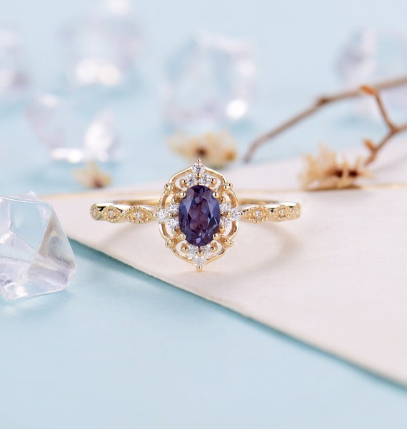 Vintage Alexandrite Engagement Ring Yellow Gold Wedding Ring Etsy