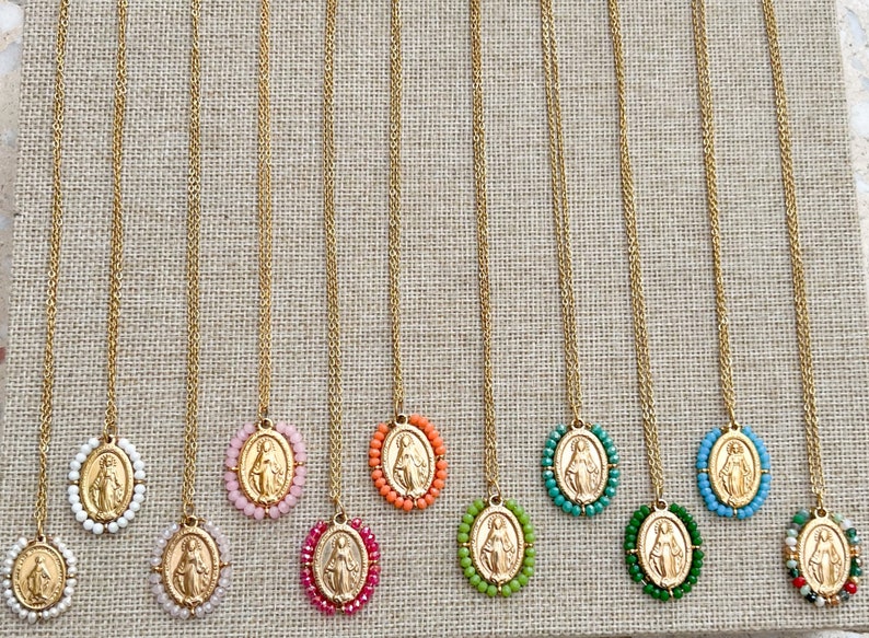 Collar de Nuestra Señora de las Gracias, Collar de Medalla Milagrosa, Joyería de la Virgen María, Regalo Religioso, Collar de Encanto de la Virgen, Joyería de Medalla Milagrosa imagen 2