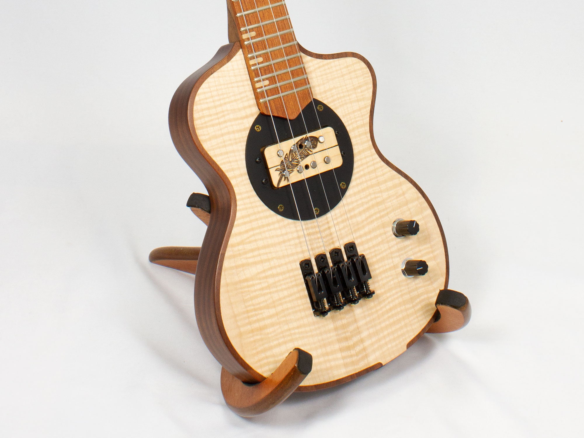 Steel string electric online ukulele