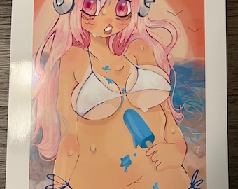Super Sonico summer print