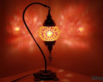 Livraison GRATUITE et ampoule LED turque marocaine mosaïque en verre orange coloré col de cygne pour lampe de bureau ou de table
