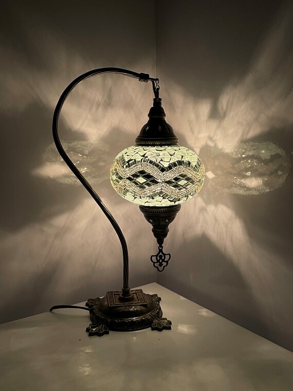 White moroccan top table lamp