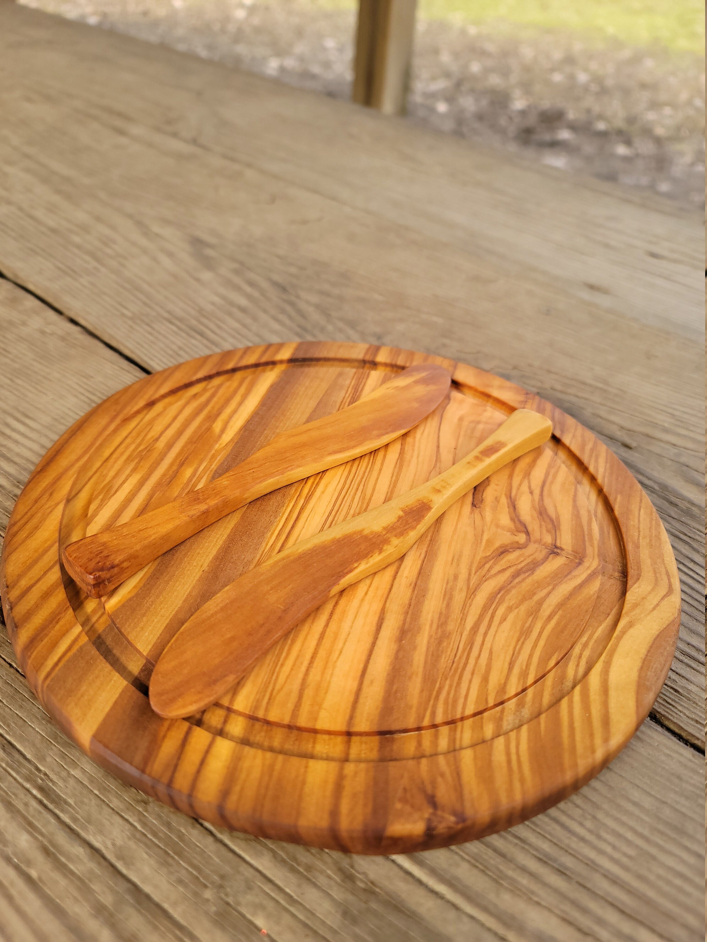 Set of Olive Wood Cheese/cutting Board 2 Wood Knife Spreader Etsy