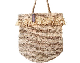 Zarra-Tasche aus Bast mit Fransen; Strandkorb; Strandkorb mit Fransen; Basttasche; Bast-Strandtasche; Strandtasche
