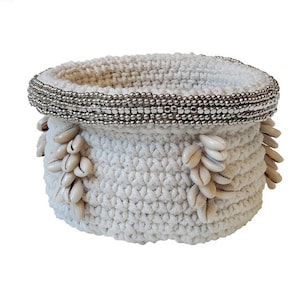 Angela crochet basket, white / ivory - Jewelry dish - Makeup storage - Candle holder - Flower pot