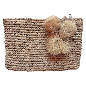 Beige raffia clutch bag with tassels - Raffia clutch bag