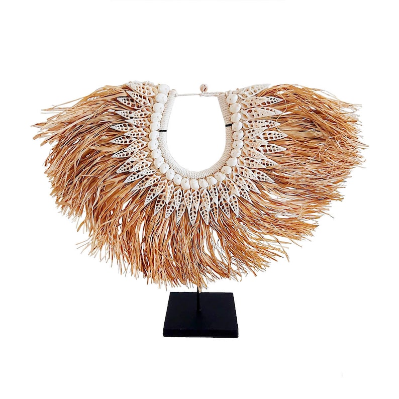 Necklace Beautiful Ethnic Decorative Natural Shells Handmade Indonesia NEW style 