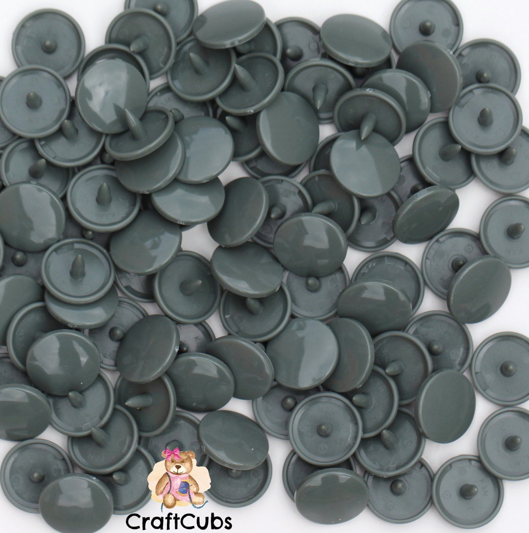 B60 Kam Snaps in Gunmetal Grey Glossy // Size 20 or T5 // Available in