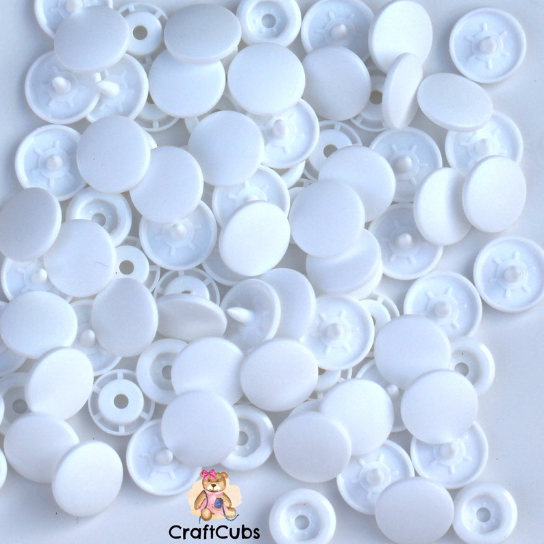 B3 Kam Snaps in White: Heart, Glossy or Matte // Size 20 or T5 // available in many colours // snap fastener, plastic snaps image 4