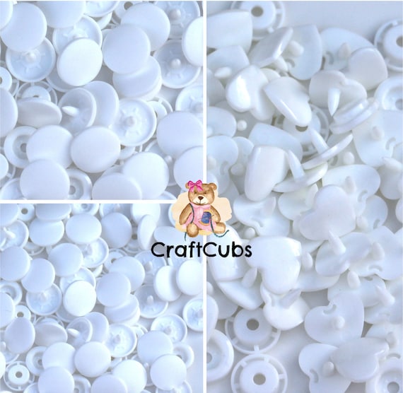 B3 Kam Snaps in White: Heart, Glossy or Matte // Size 20 or T5 // available in many colours // snap fastener, plastic snaps
