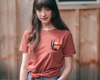Cactus besticktes T-Shirt, Vintage Style Acid Wash Print