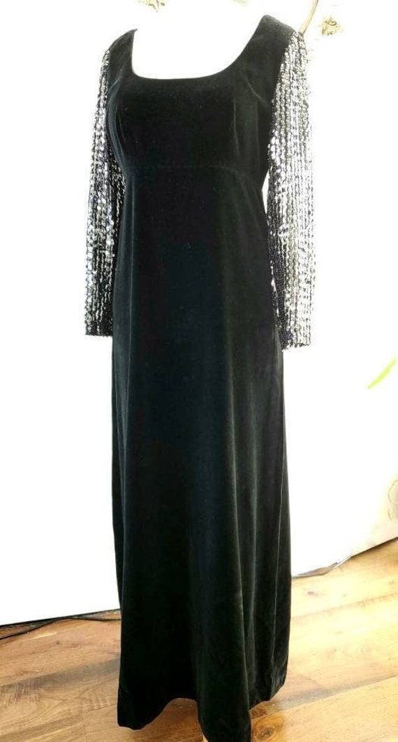 70s long evening dress by Quad - black velvet & s… - image 2