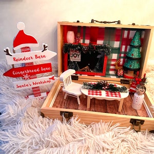 Christmas portable dollhouse