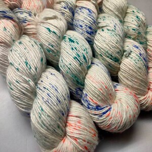 Mulberry Silk Yarn Short Fiber - Indigo Strawberry | Mulberry Silk | Super Soft Yarn | DK Weight Yarn | Duke Yarn | Mulberry Silk Yarn