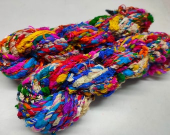 Fil de soie sari recyclé : Beng Tutti Frutti, filé à la main, super volumineux