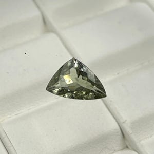 1.55 Cts Natural Green Tourmaline Faceted Cut Gemstone Size 10.5x7x4 mm Fancy Shape A+++ Tourmaline Loose Stone for Jewelry Making Gemstone