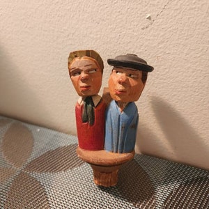 Vintage Anri Bottle Cork Mechanical Wood Carved Barware Folk Art Wine Stopper Plug Top Bar Home Decoration
