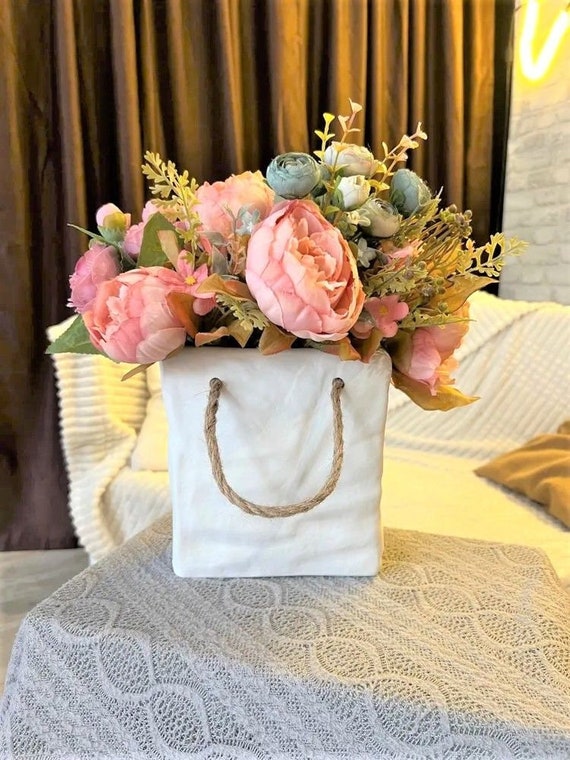 ceramic handbag vase