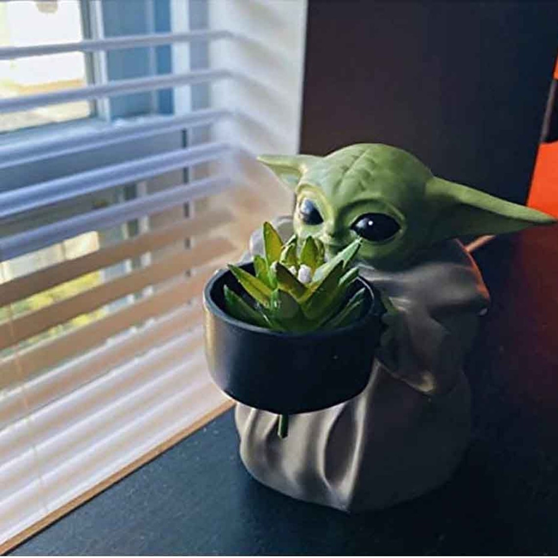 Cute Baby Yoda Planter Star Wars Succulent Planter Grogu
