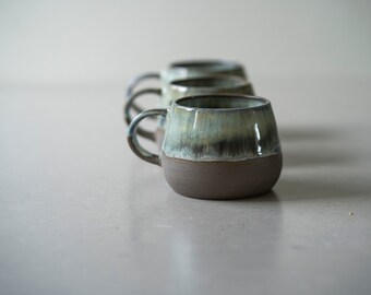 Coffee mug, glossy deep blue