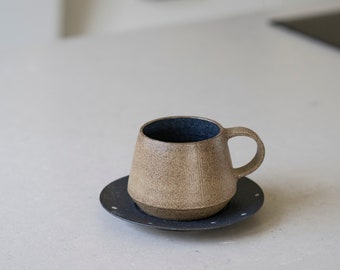 Coffee mug, matte blue, nature / with plate