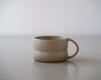 Tazza da caffè Bubble, bianco beige opaco