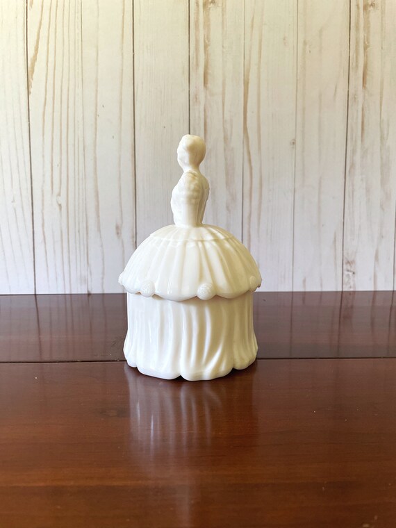 Vintage Powder Jar, Akro Agate Colonial Lady, Pal… - image 2