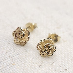 18K Solid Gold Stud Earrings – 7mm, 3D Printed, Lightweight, Stamped 750, Baby Shower Anniversary Wedding Love Dainty Gift for her birthday