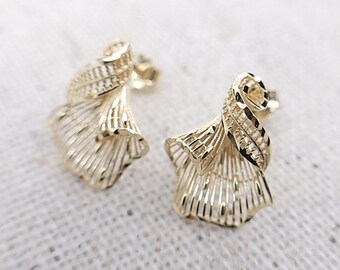 18k Solid Gold 3D Printed Earrings: Geometric Studs (14x11mm)