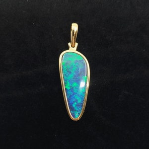 Gold Pendant with Australian Opal – 14k Solid Gold Pendant with Free-Form Natural Doublet Opal – October Birthstone, Size 35.0x11.1mm