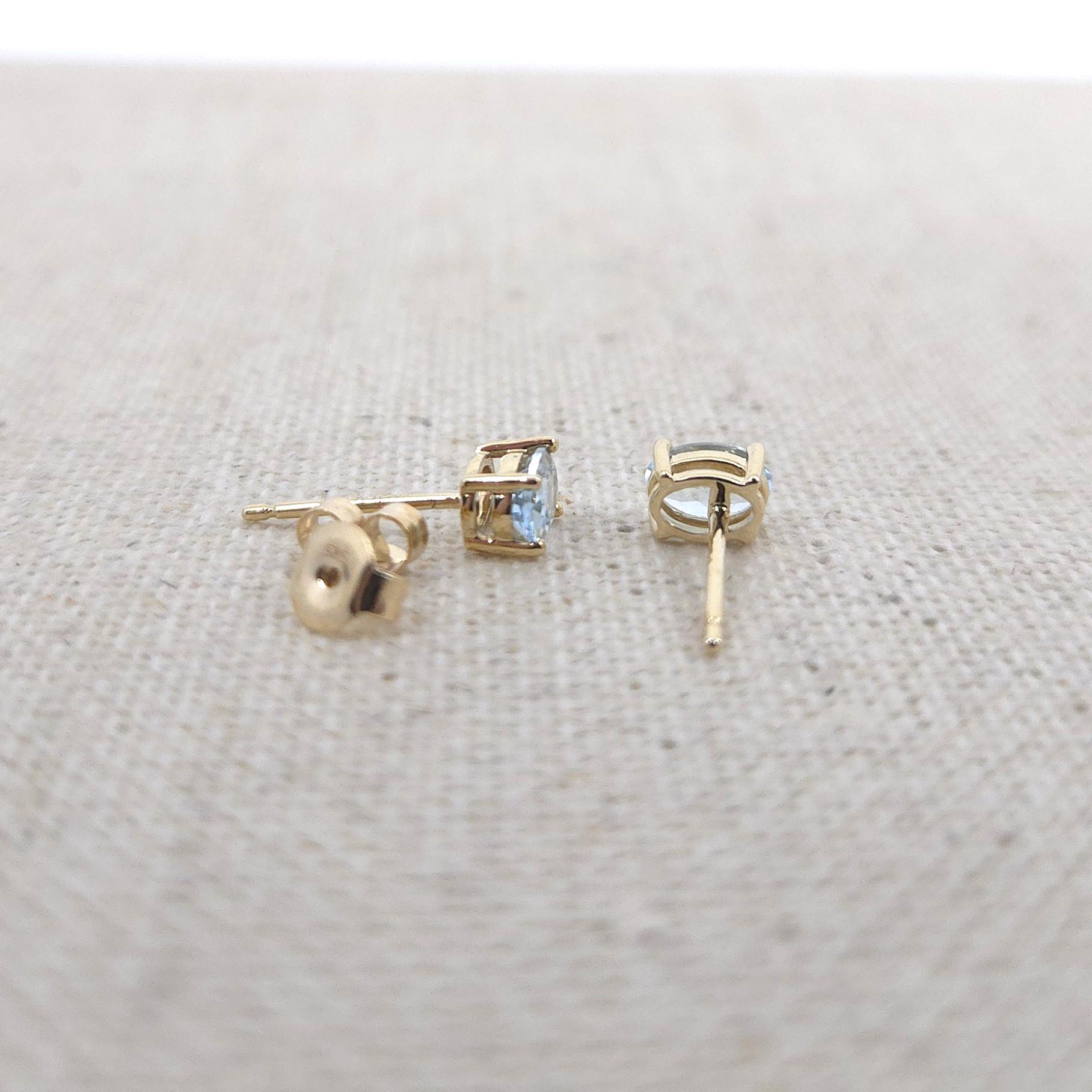 Echte 14K Gold Ohrstecker Mit 2 Karat Aquamarin (März-Geburtsstein) - Rund, Natürlicher Moissanit, Made In Italy Echte 14K Gold Ohrstecker Mit 2 Karat Aquamarin (März-Geburtsstein) - Rund, Natürlicher Moissanit, Made In Italy