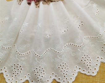 Beige fan-shaped grape cotton round hole embroidery lace trim, used for skirts, doll skirts, cuffs, curtains