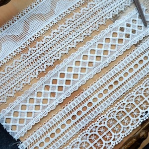 2 YARDS Venetian lace ribbon, white ribbon, wedding lace, garter scalloped lace, lace collar, bandana, skirt, babydoll