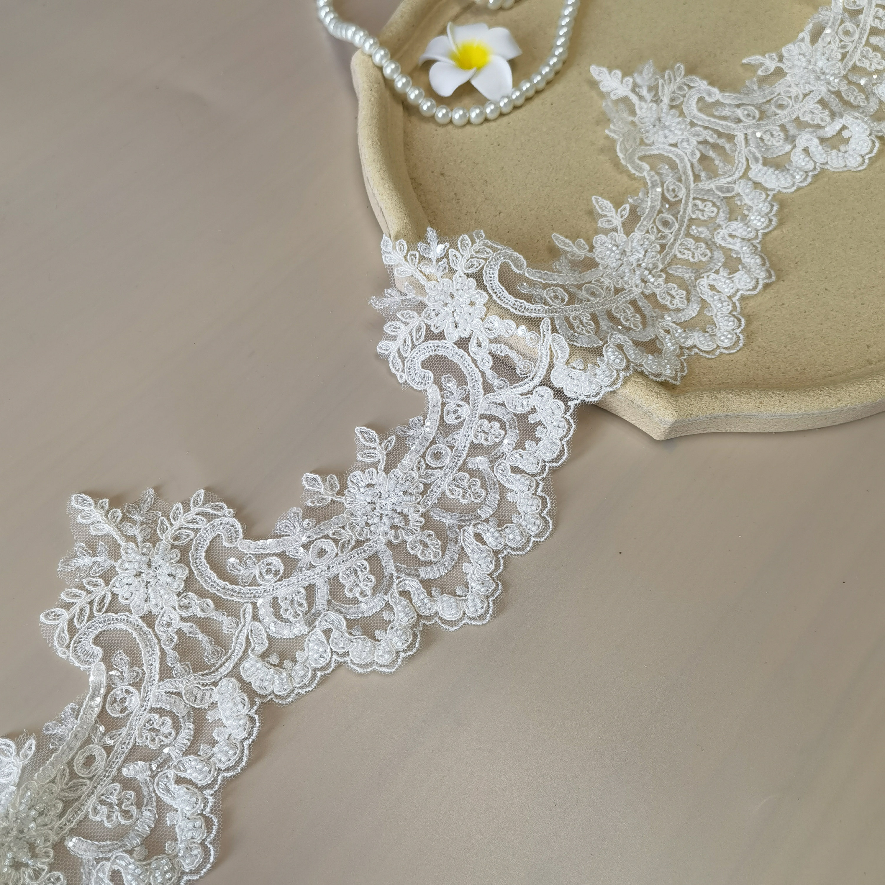 High Quality off White Alencon Lace Trim Bridal Wedding Veil | Etsy