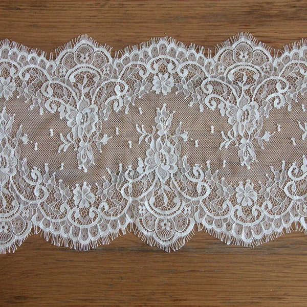 3 yards Français Chantilly Style Lace Delicate White Double Side Scalloped Lace Fabric Trim