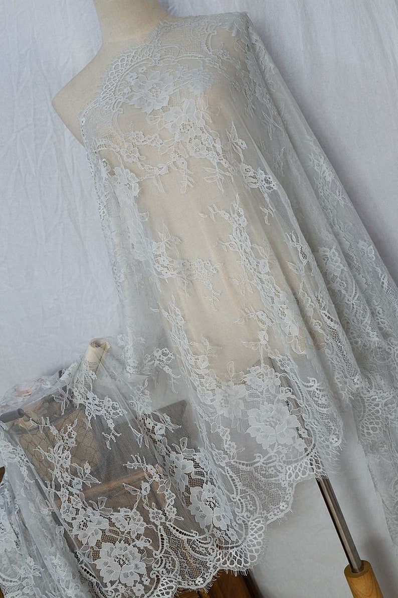 shawls Soft black white Chantilly lace for wedding table flags clothing headscarves veils