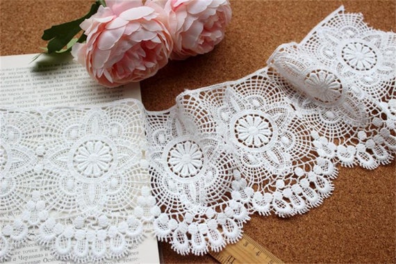 Cotton Lace Trim off White Flowers Retro Lace Graceful Lace Fabric 2 Yard 