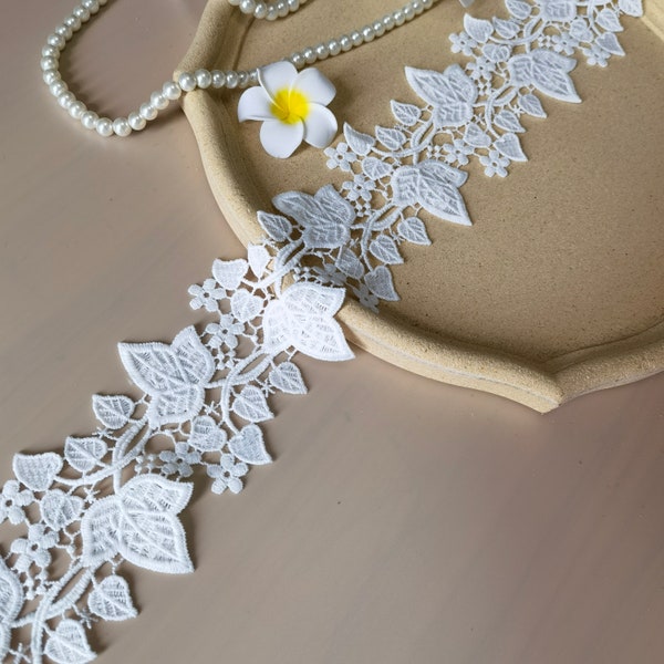 Exquisite white leaves, floral  lace, wedding dress supplies, clothing design